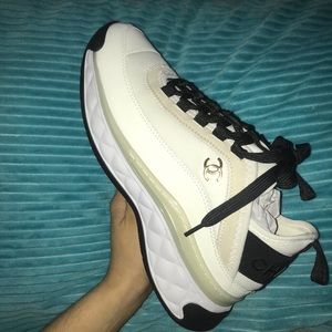 Chanel sneaker